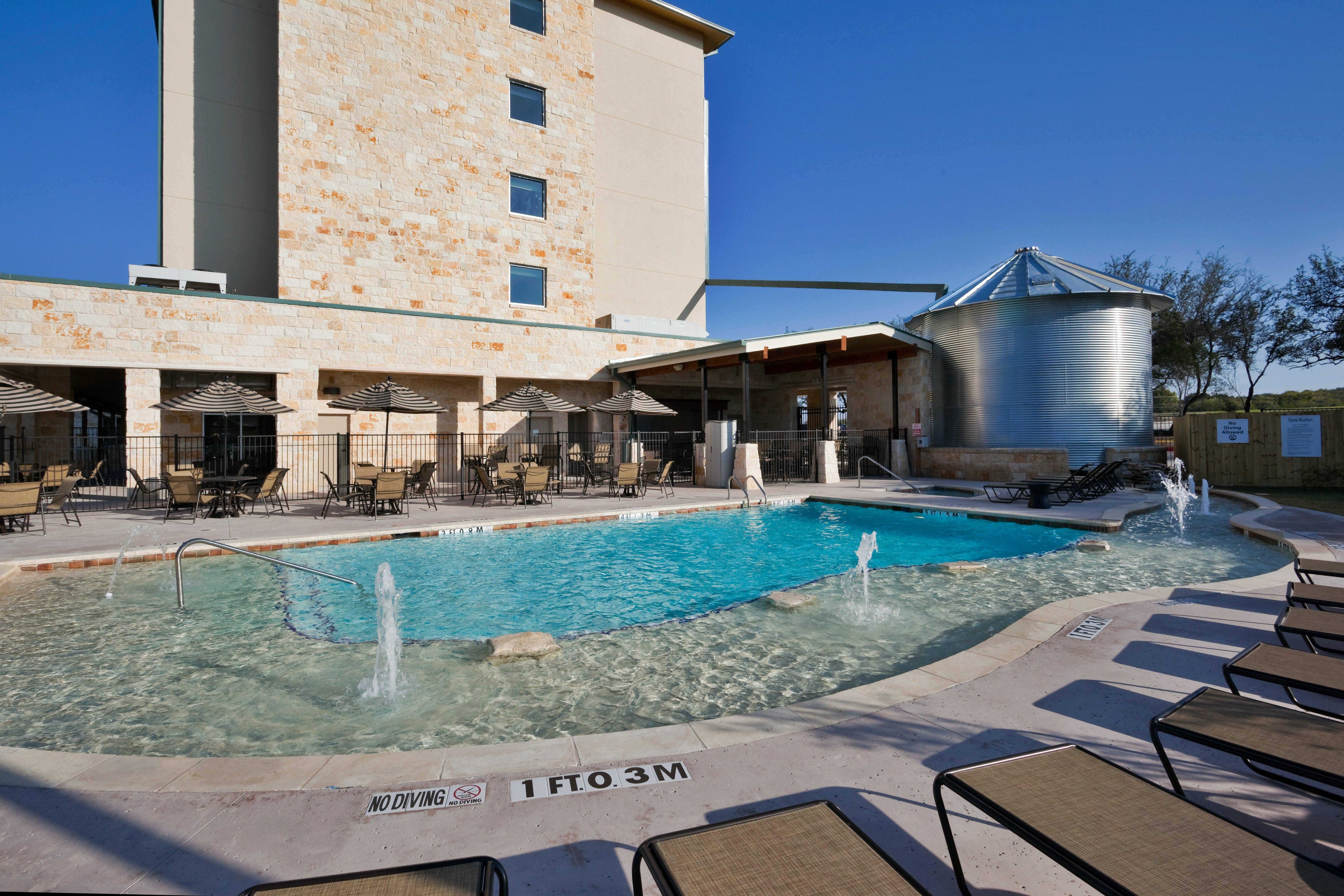 Holiday Inn San Antonio Northwest- Seaworld Area By Ihg Exterior foto
